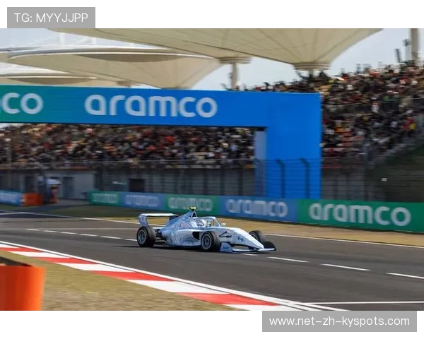 车手独家访谈:比赛中的秘密武器,采访赛车手常问问题