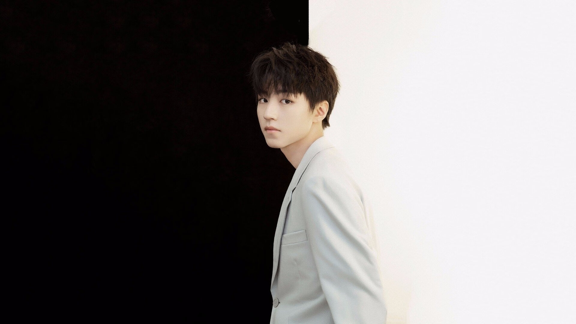 浙江雄狮斩获赛季首冠Barry Brown荣膺总决赛MVP,浙江雄狮工贸有限公司董事长